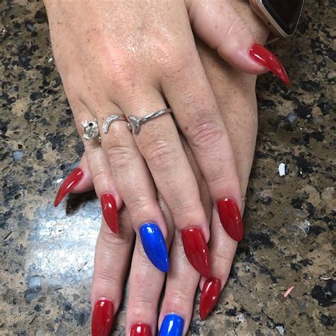 Julie's nails - Julie's Nails & Skin Spa, Florence, Alabama. 2,418 likes · 2 talking about this · 1,132 were here. Spa